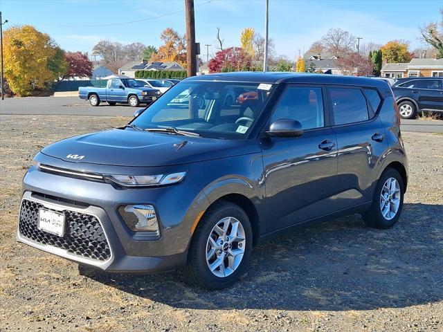 used 2022 Kia Soul car, priced at $16,499