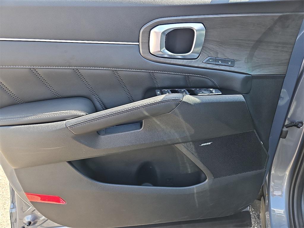 used 2024 Kia Sorento car, priced at $43,599