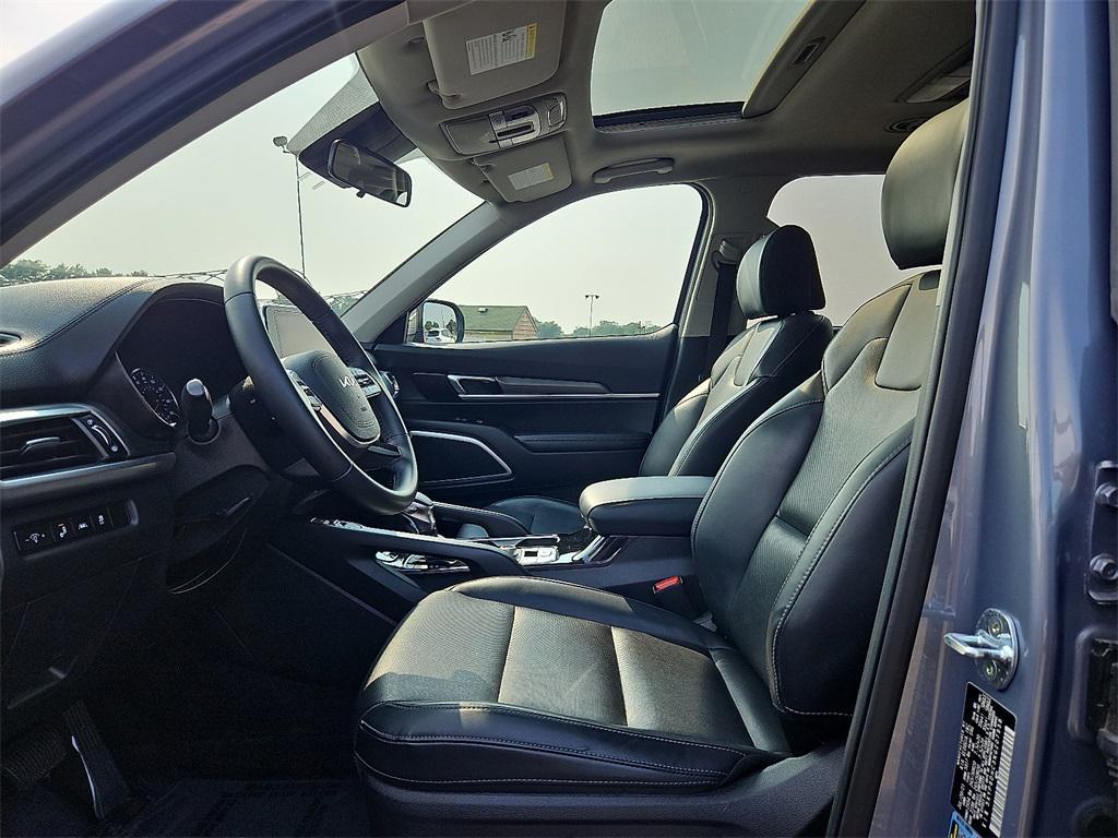 used 2022 Kia Telluride car, priced at $32,499