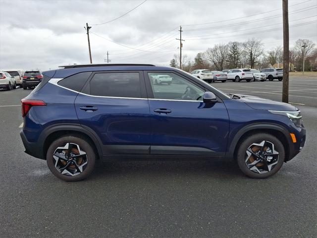 used 2025 Kia Seltos car, priced at $33,319