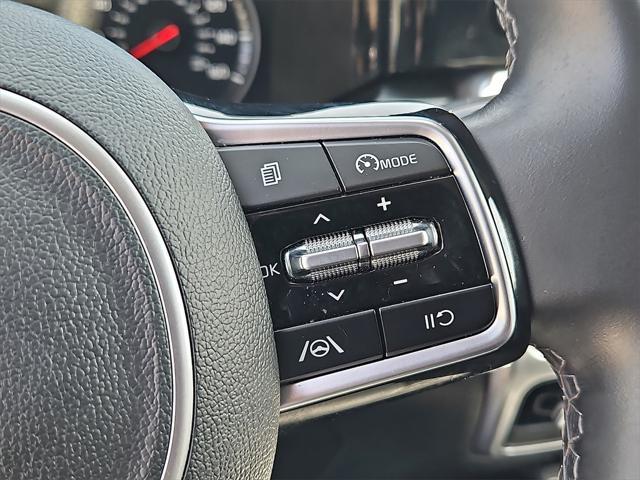 used 2022 Kia Sorento car, priced at $25,889