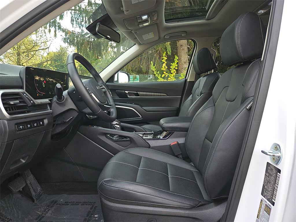 used 2023 Kia Telluride car, priced at $33,679