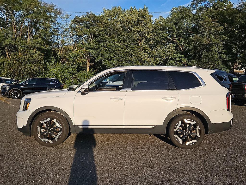 used 2023 Kia Telluride car, priced at $35,459