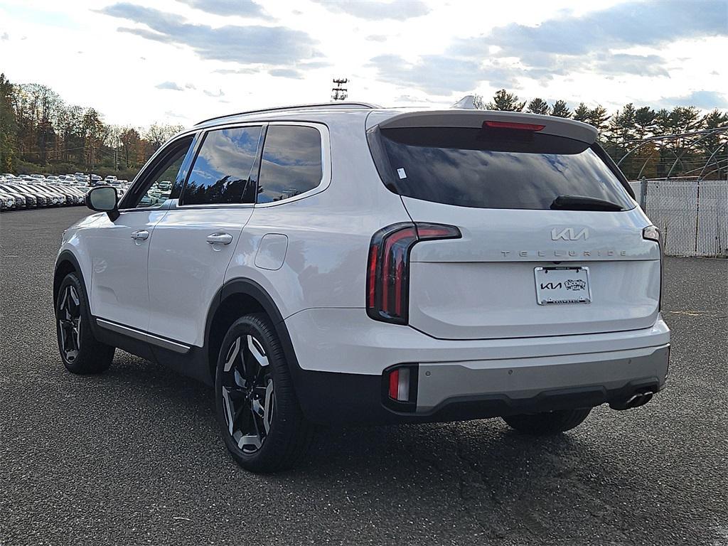used 2023 Kia Telluride car, priced at $33,679