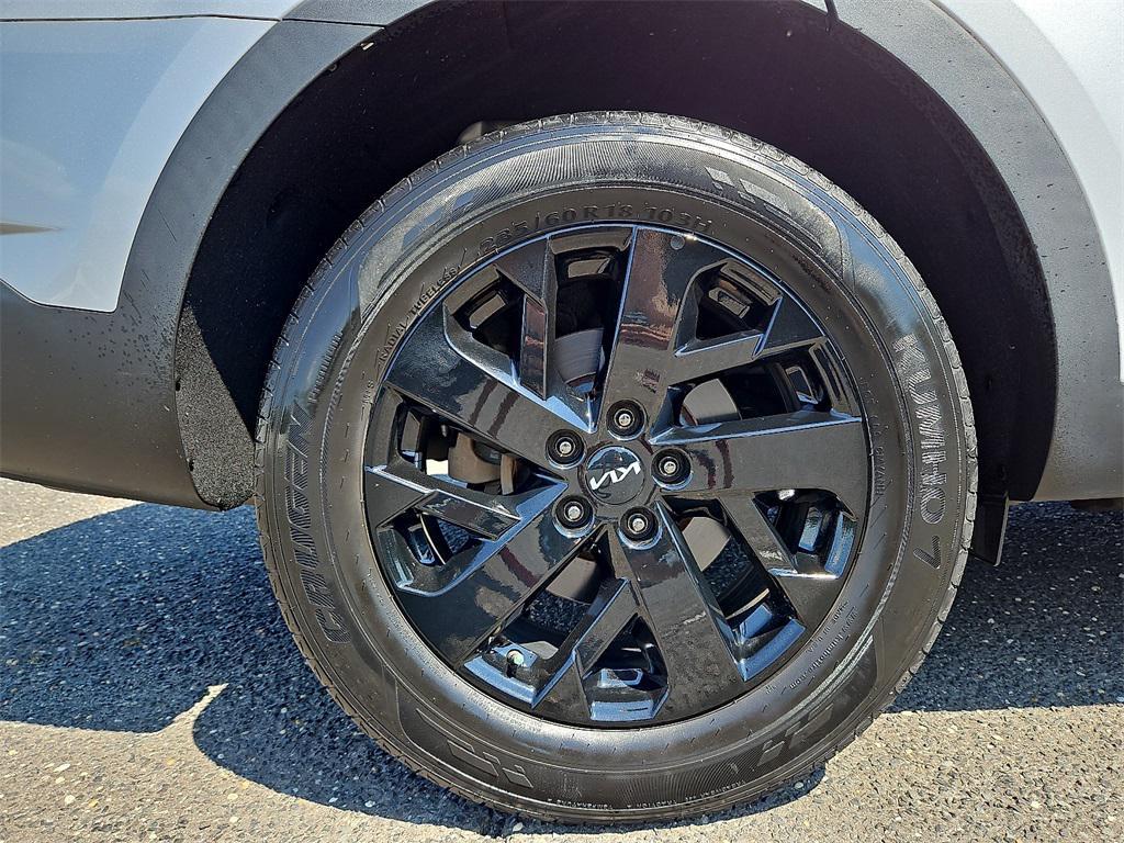 used 2022 Kia Sorento car, priced at $26,999