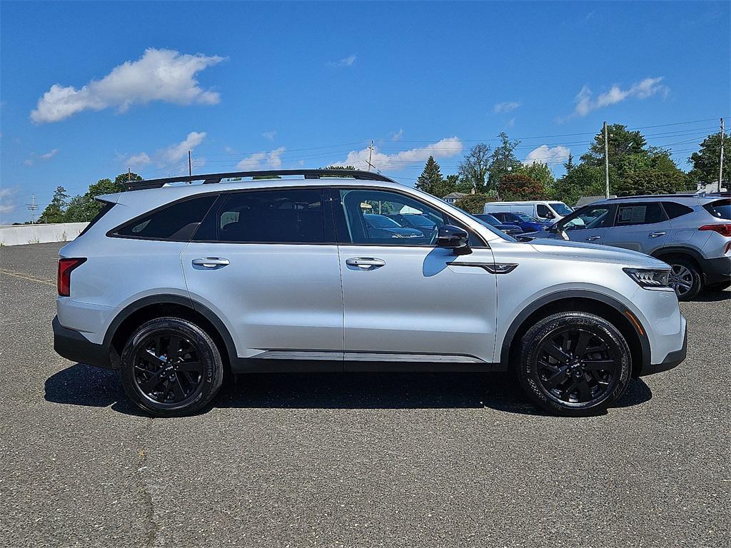used 2022 Kia Sorento car, priced at $26,999