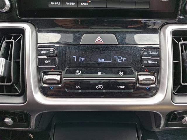 used 2022 Kia Sorento car, priced at $27,999