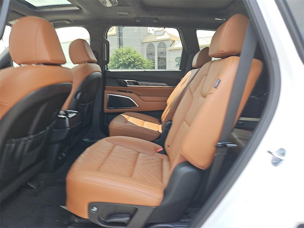 new 2025 Kia Telluride car, priced at $54,990