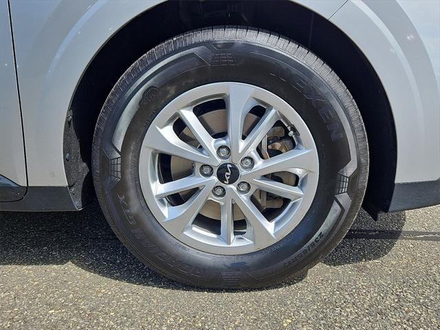 used 2023 Kia Carnival car, priced at $28,799