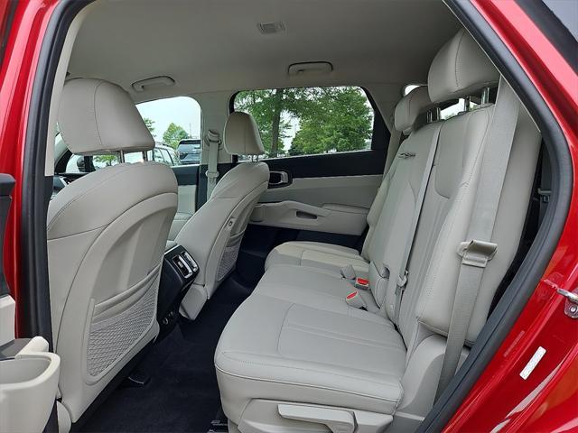 used 2023 Kia Sorento car, priced at $26,689