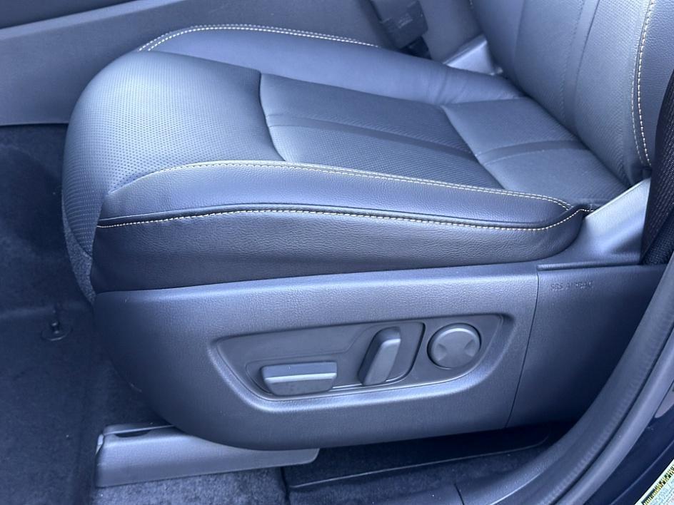 new 2025 Mazda CX-90 car, priced at $55,722