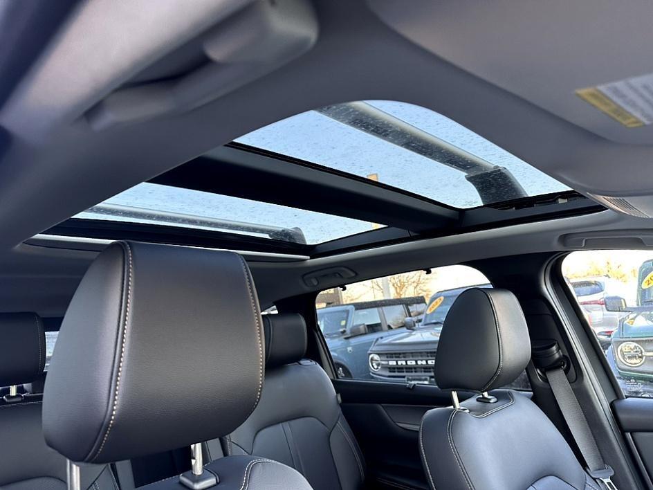 new 2025 Mazda CX-90 car, priced at $55,722