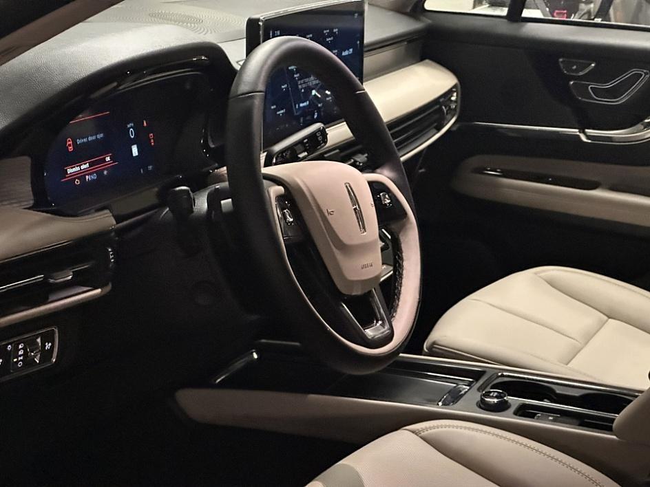 new 2025 Lincoln Corsair car, priced at $50,995