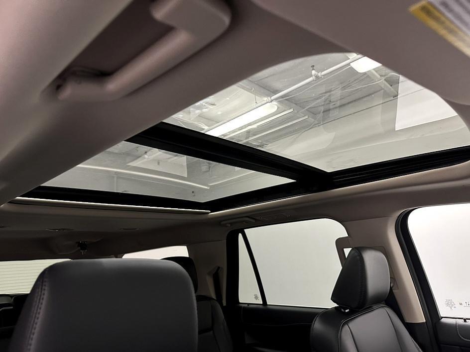 new 2024 Ford Expedition Max car, priced at $71,610