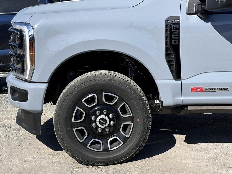 new 2025 Ford F-350 car, priced at $95,907