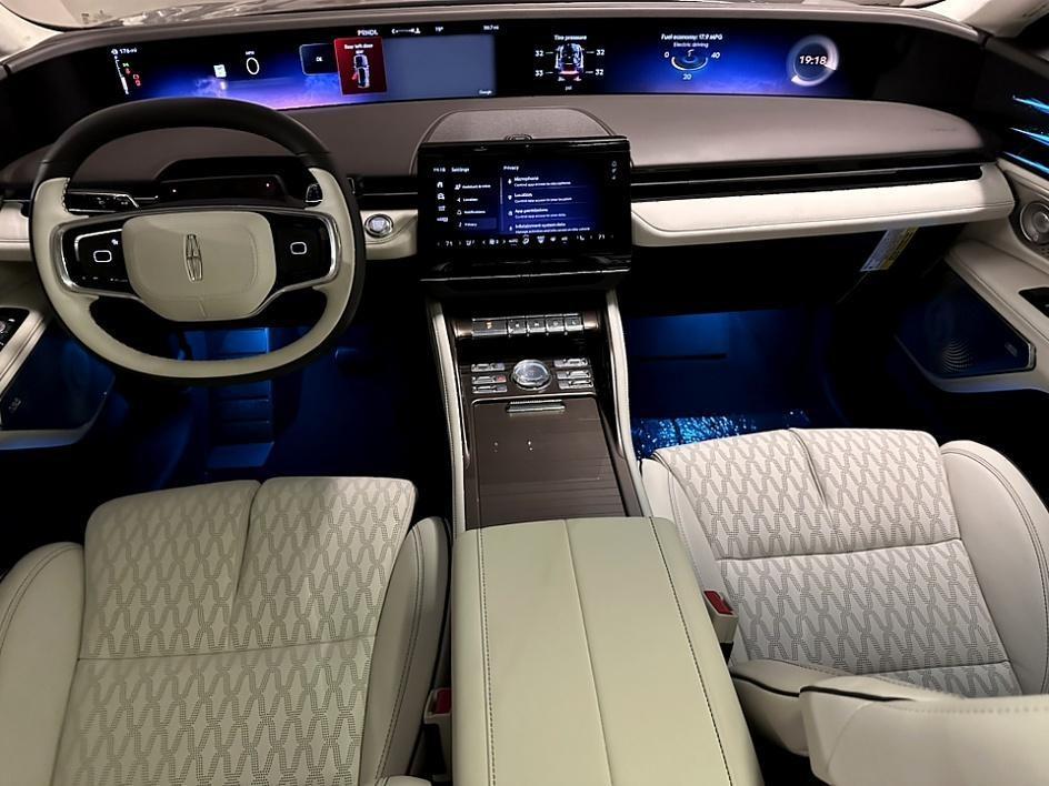new 2024 Lincoln Nautilus car, priced at $68,249