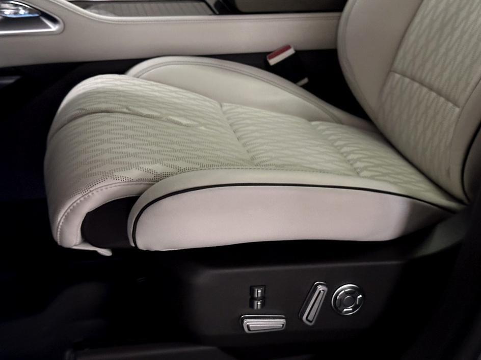 new 2024 Lincoln Nautilus car, priced at $68,249