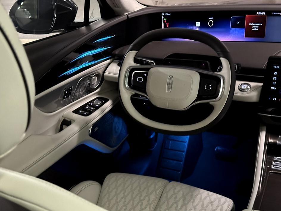 new 2024 Lincoln Nautilus car, priced at $68,249