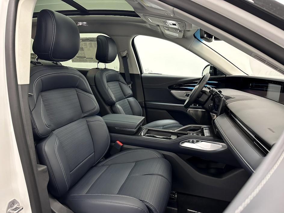 new 2024 Lincoln Nautilus car, priced at $59,540