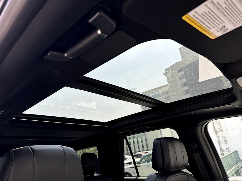 new 2025 Lincoln Navigator L car, priced at $104,421