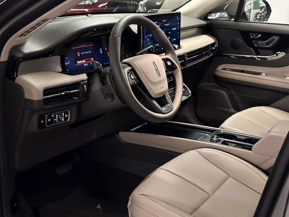 new 2024 Lincoln Corsair car, priced at $43,421