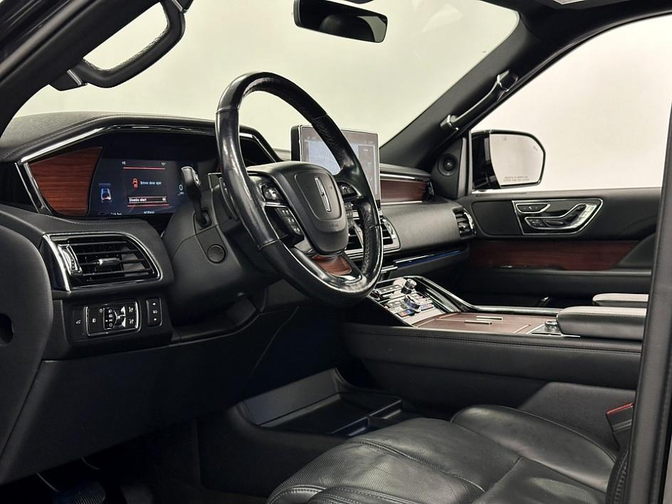 used 2022 Lincoln Navigator car, priced at $51,000