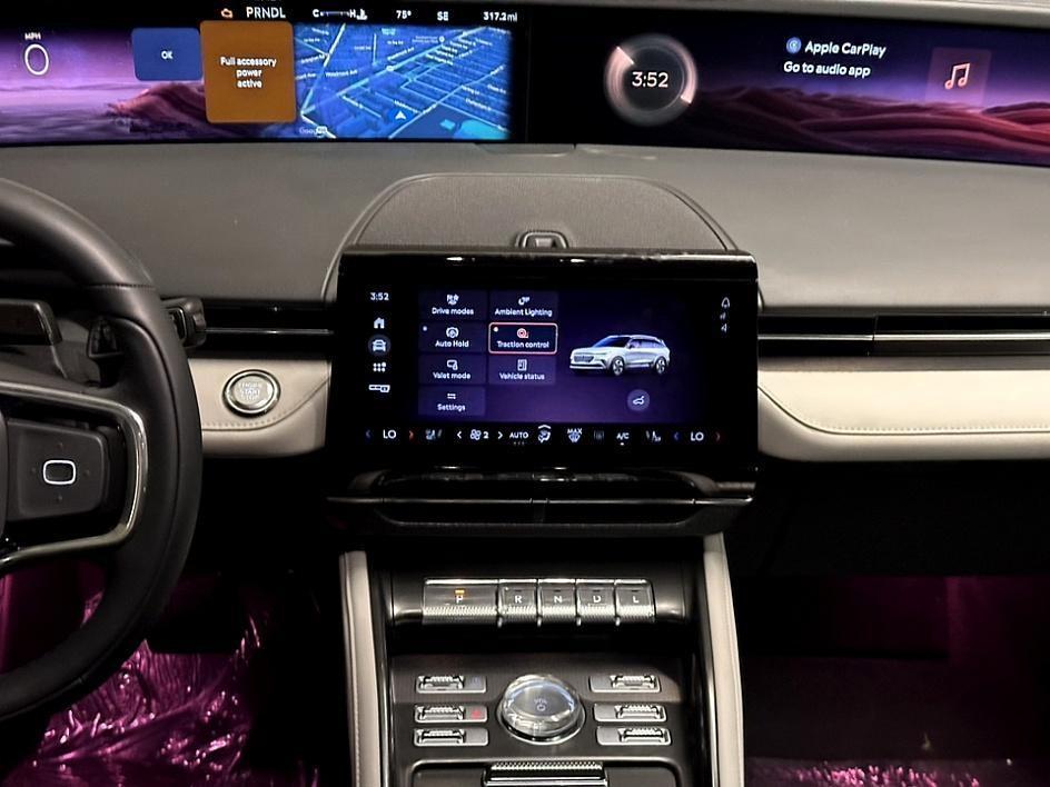 new 2025 Lincoln Nautilus car, priced at $52,026