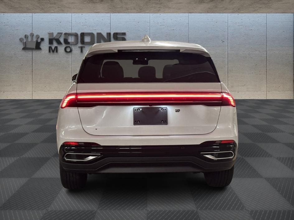 new 2025 Lincoln Nautilus car, priced at $52,026