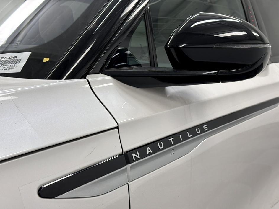 new 2025 Lincoln Nautilus car, priced at $58,420