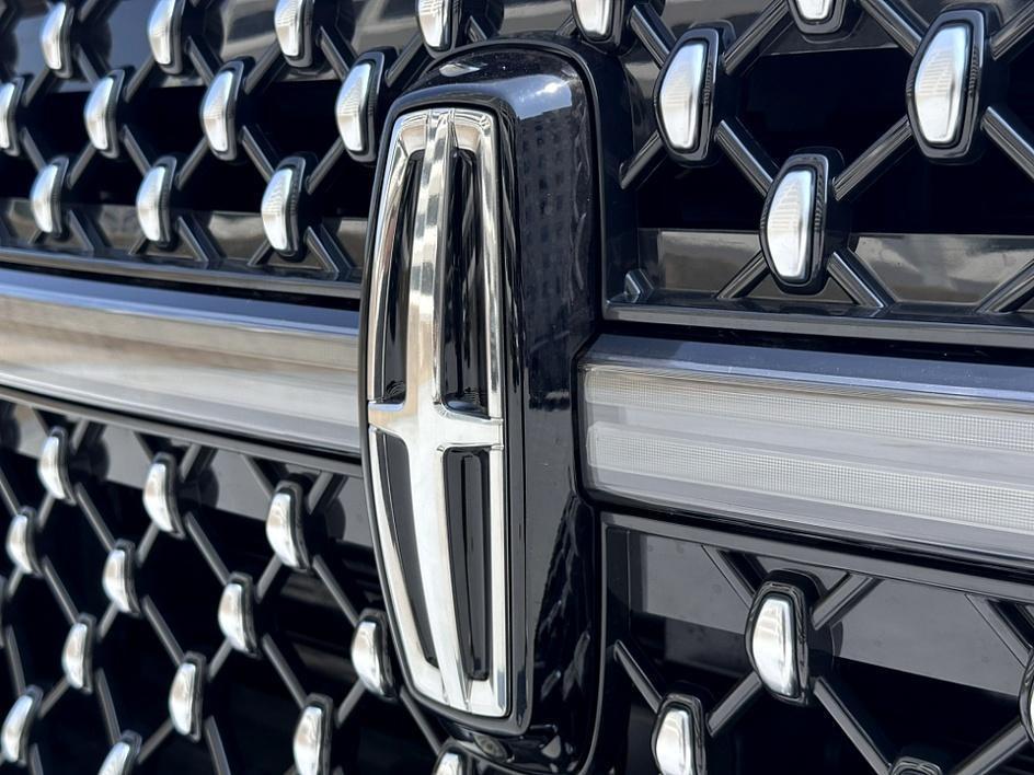 new 2025 Lincoln Navigator L car, priced at $122,480