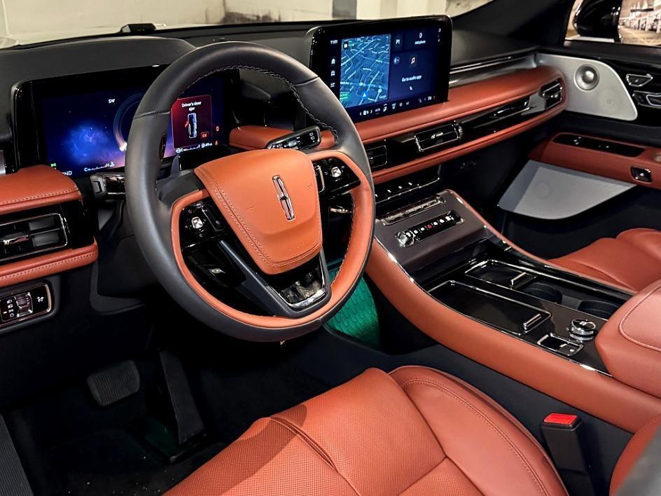 new 2025 Lincoln Aviator car, priced at $72,153