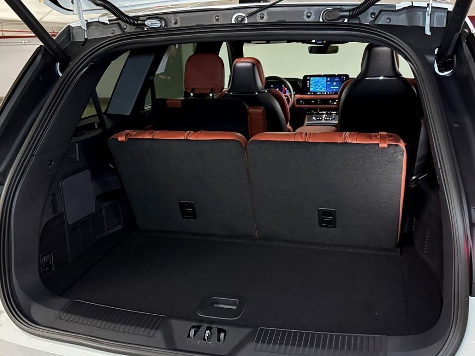 new 2025 Lincoln Aviator car, priced at $72,153