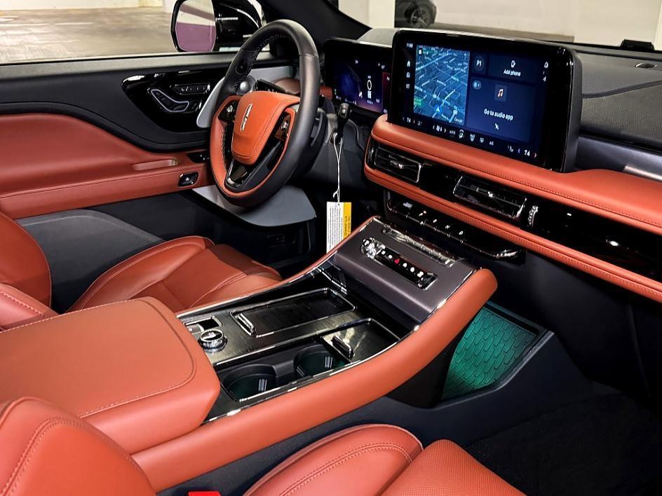 new 2025 Lincoln Aviator car, priced at $72,153