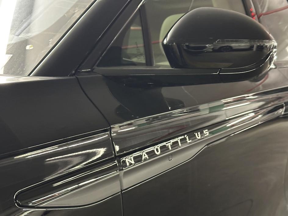 new 2025 Lincoln Nautilus car, priced at $62,503