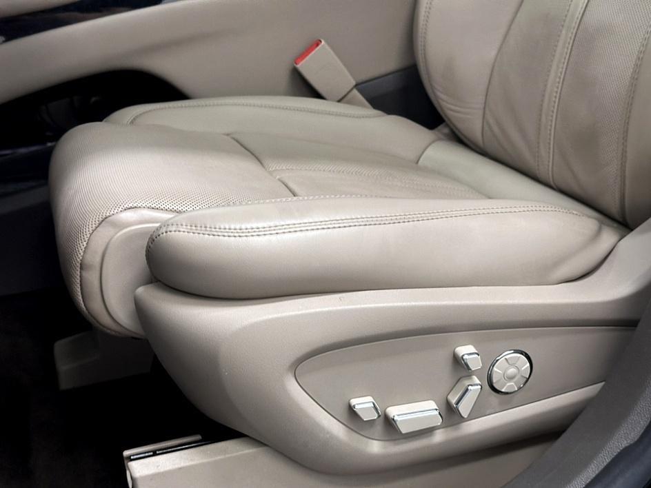used 2021 Lincoln Nautilus car, priced at $33,000