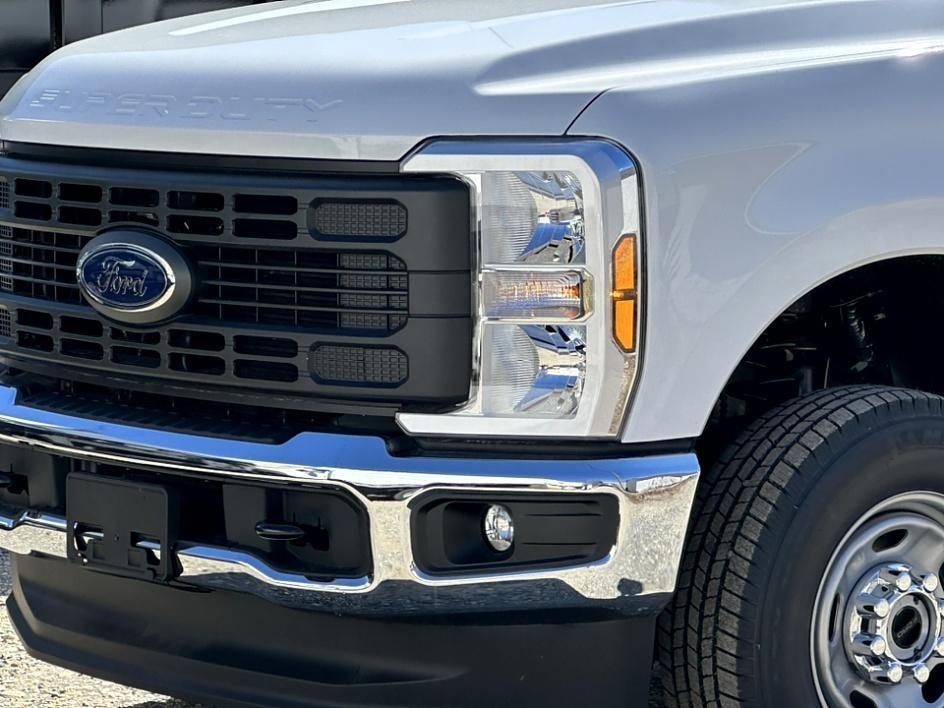 new 2024 Ford F-250 car, priced at $41,148