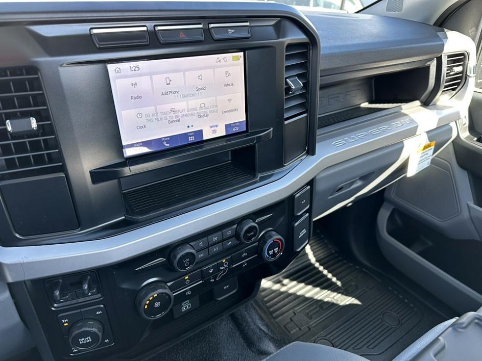 new 2024 Ford F-250 car, priced at $41,148
