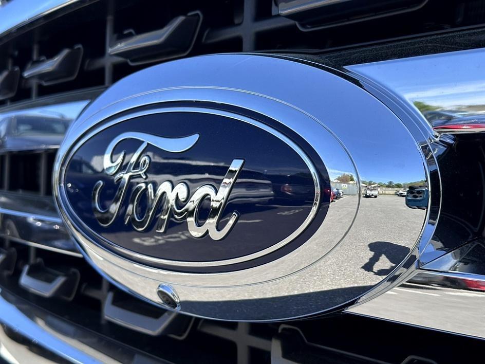 new 2025 Ford F-350 car, priced at $97,902