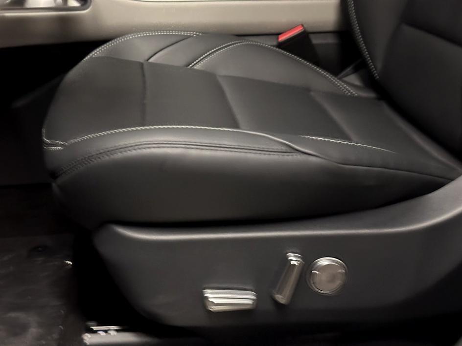 new 2025 Lincoln Nautilus car, priced at $54,326
