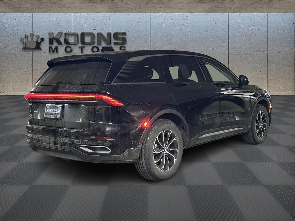 new 2025 Lincoln Nautilus car, priced at $54,326
