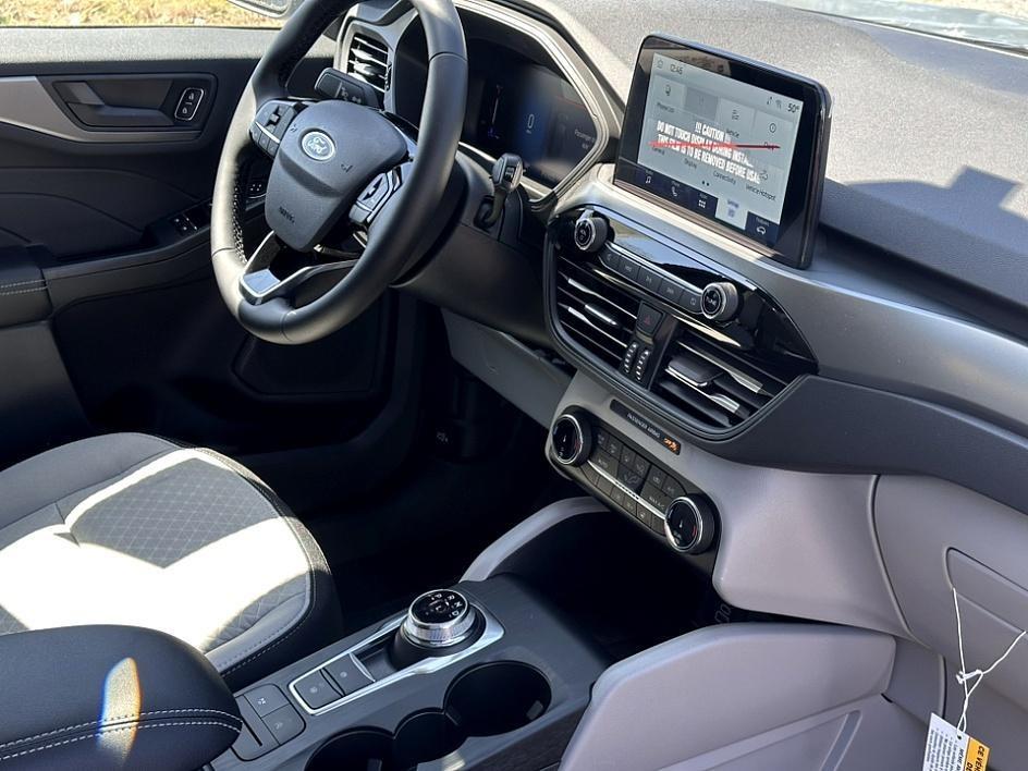 new 2025 Ford Escape car, priced at $31,603