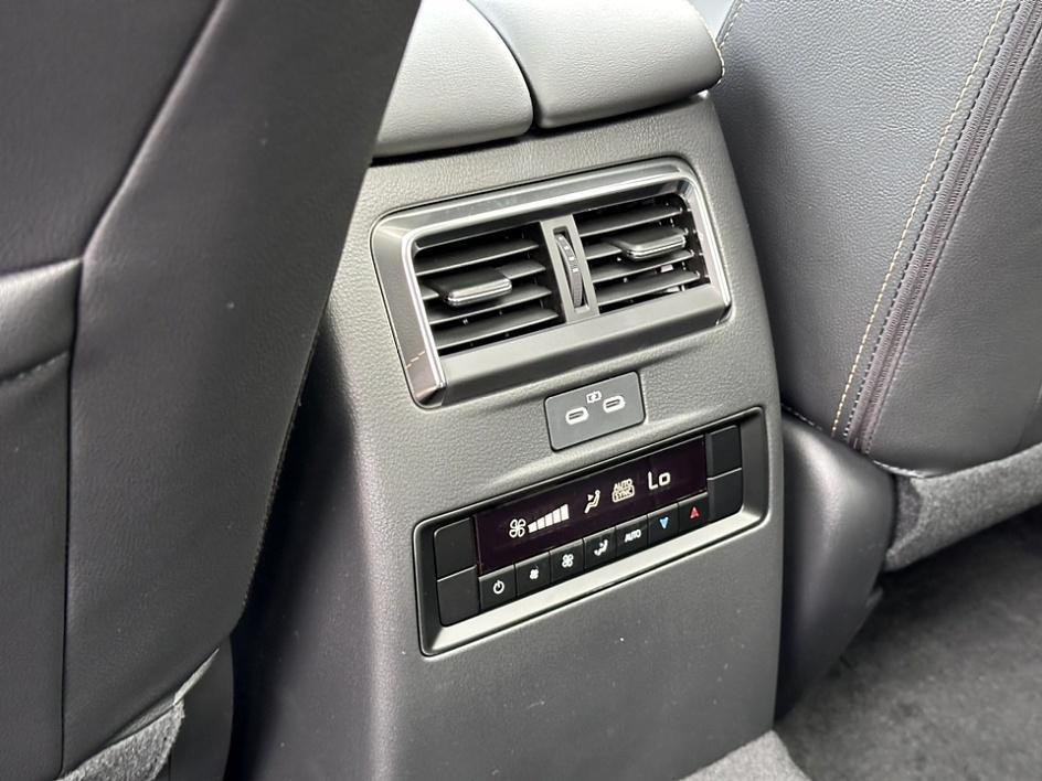 new 2024 Mazda CX-90 PHEV car, priced at $51,400