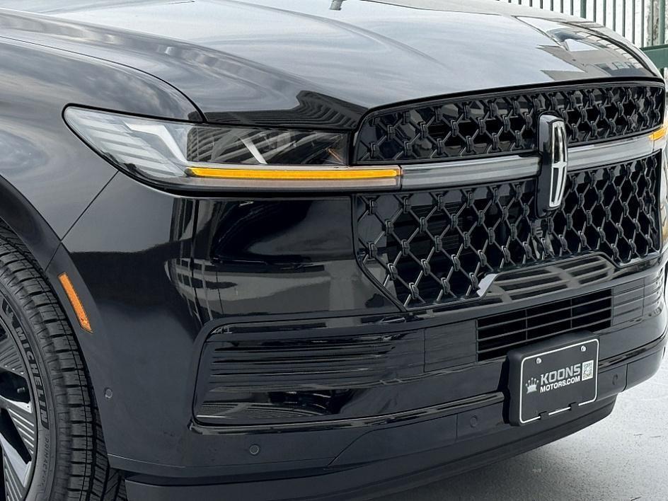 new 2025 Lincoln Navigator L car, priced at $108,680