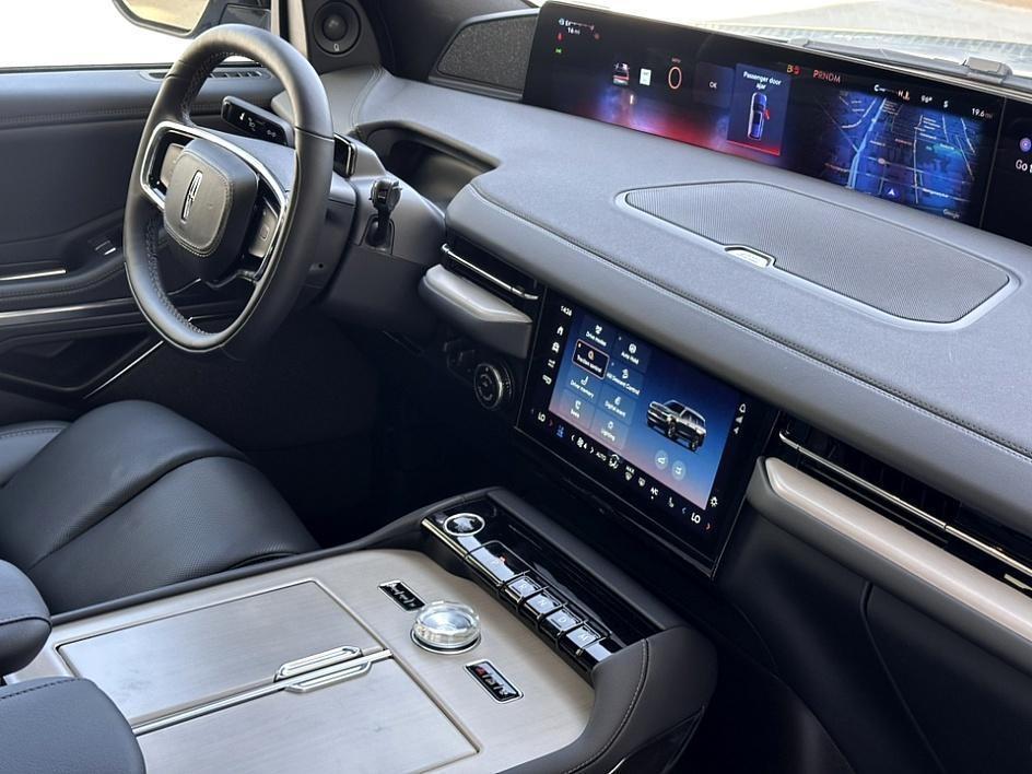 new 2025 Lincoln Navigator L car, priced at $109,545