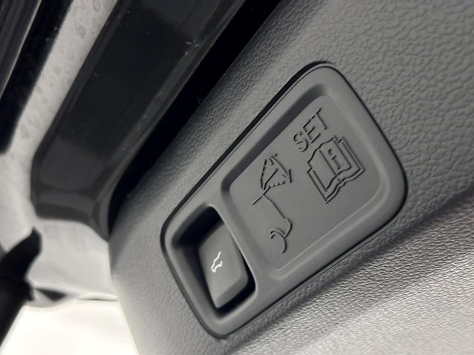 used 2024 Lincoln Navigator L car, priced at $81,500