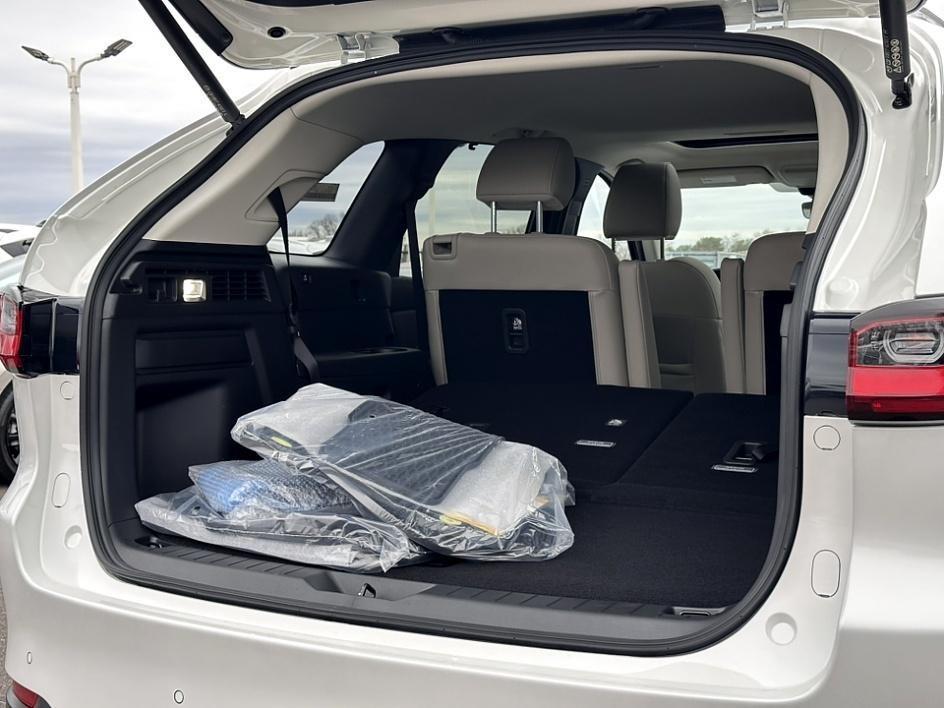 new 2025 Mazda CX-90 car, priced at $50,915