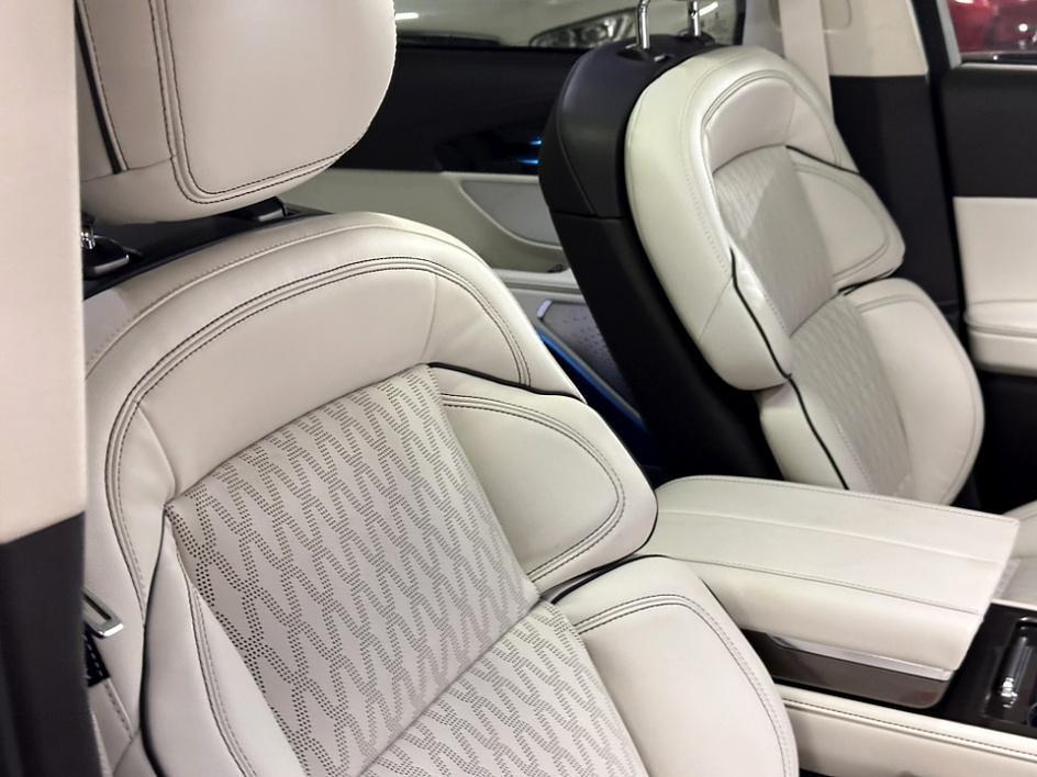 new 2024 Lincoln Nautilus car, priced at $70,139