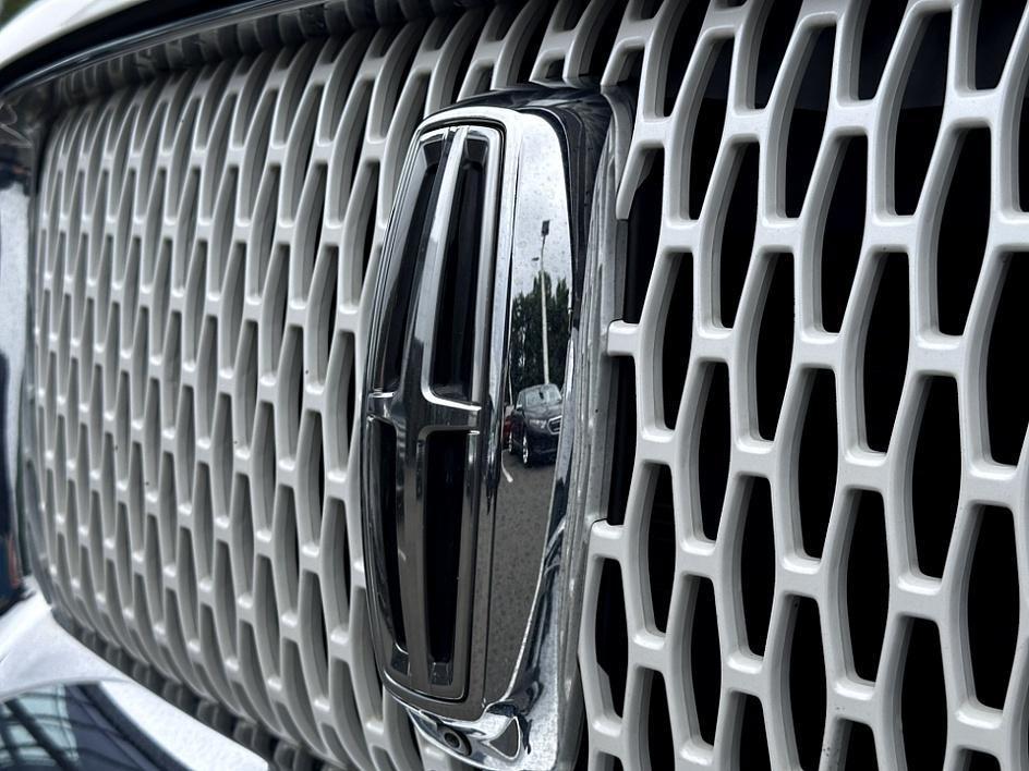 used 2021 Lincoln Navigator L car, priced at $52,500