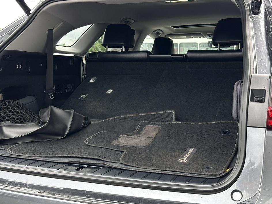 used 2022 Lexus RX 350L car, priced at $44,000