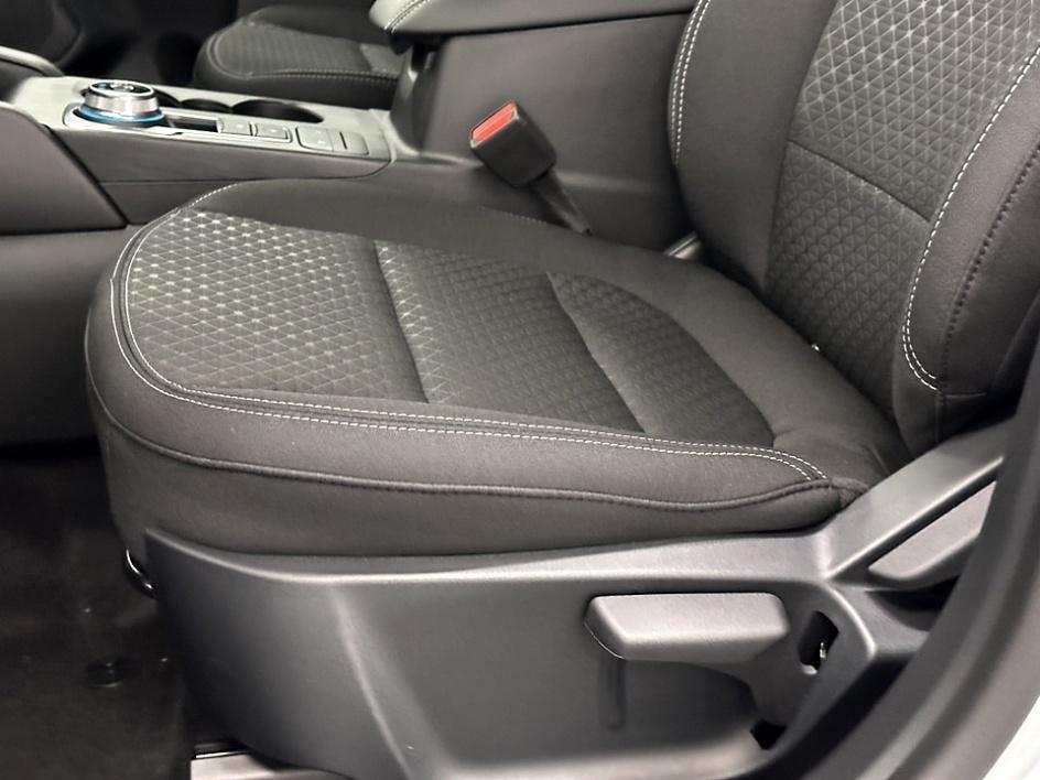 new 2025 Ford Escape car, priced at $29,404